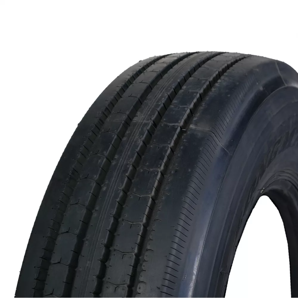 Грузовая шина 295/80 R22,5 Long March LM-216 18PR в Кушве