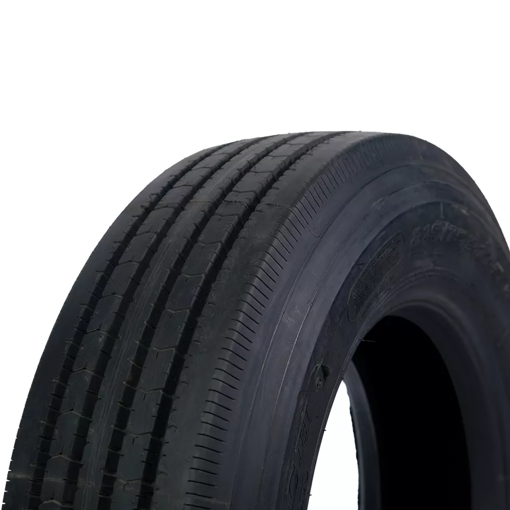 Грузовая шина 215/75 R17,5 Long March LM-216 16PR в Кушве